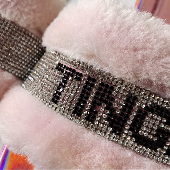 Pink Fur Slides - Picture 4 of 4